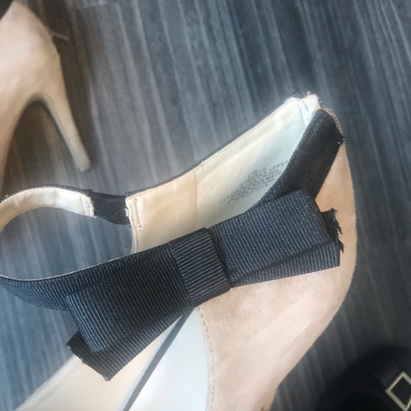 Nine West high heels beige suede shoes wit… - Picture 3 of 4